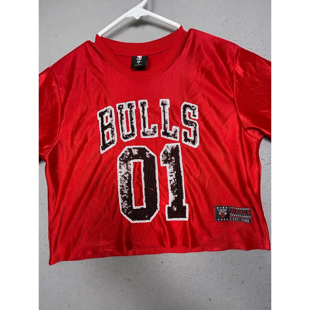 NBA Chicago Bulls Crop Top Jersey 100% Polyester Red Sequin Small Womens